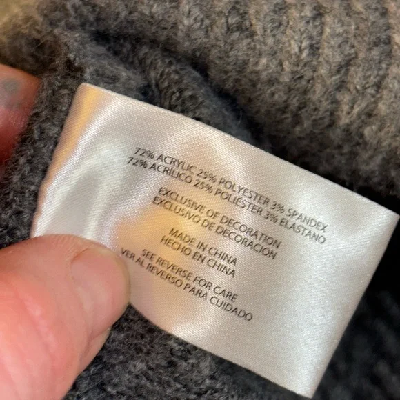 Gap Sweater - Picture 4 of 4